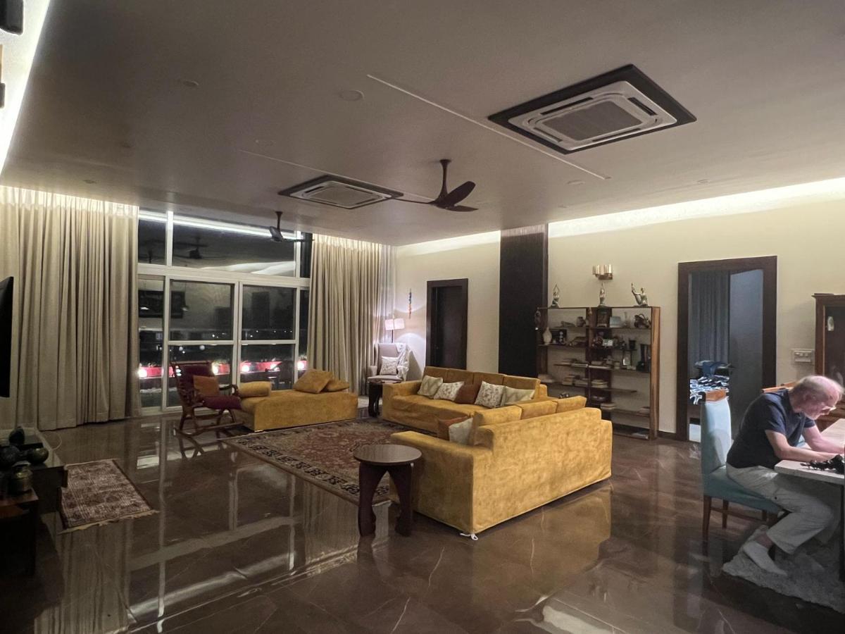 Appartement Luxury Penthouse With Taj Mahal View à Agra  Extérieur photo